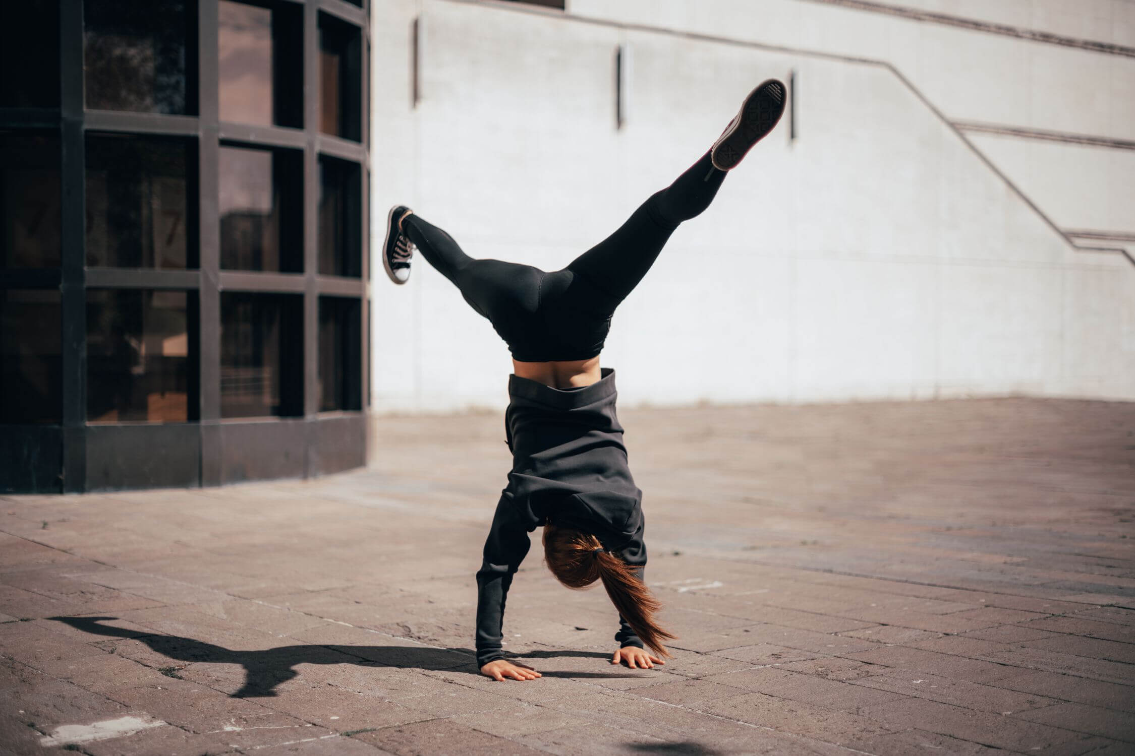 Handstand lernen – So schaffst Du es Schritt für Schritt